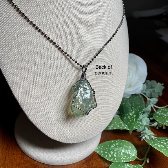 Natural Crystal Large Chunky Stone Copper Wrapped Pendant Necklace - Picture 9 of 12